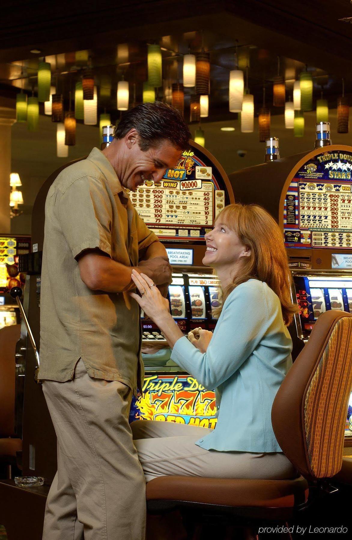 Island View Casino Resort Hotel Гълфпорт Екстериор снимка